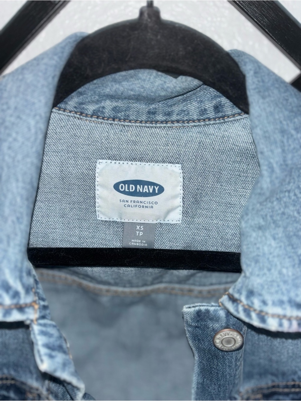Old Navy Light Wash Denim Vest Trucker Jean Jacket XS Casual Layering - Picture 3 of 4